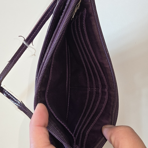 Purple Coach purple plum mini bag wristlet patent leather embossed - Picture 10 of 14